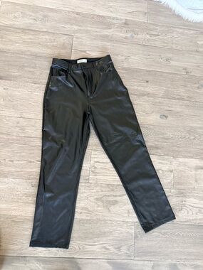 Abercrombie & Fitch 90’s Straight Ultra High Rise Black Faux Leather Pants